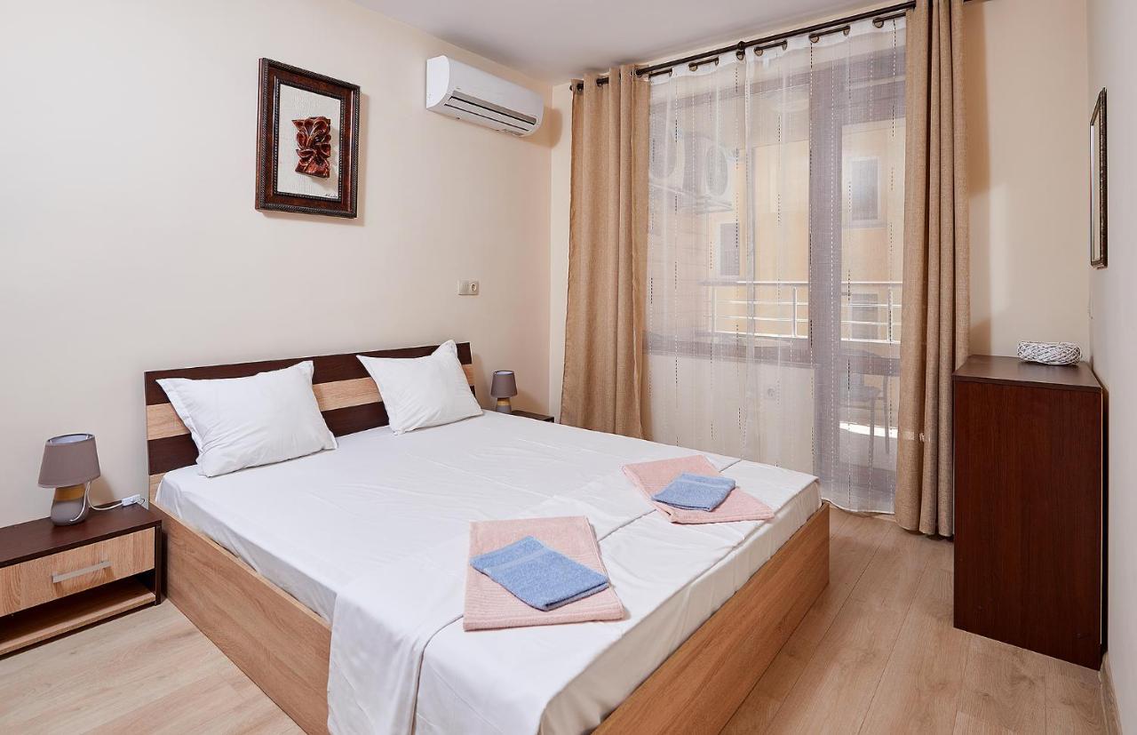 Art Apartments In Pomorie Ngoại thất bức ảnh