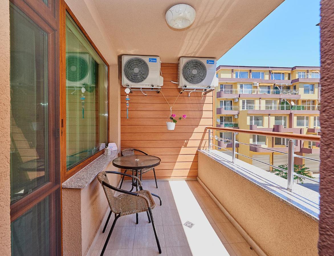 Art Apartments In Pomorie Ngoại thất bức ảnh