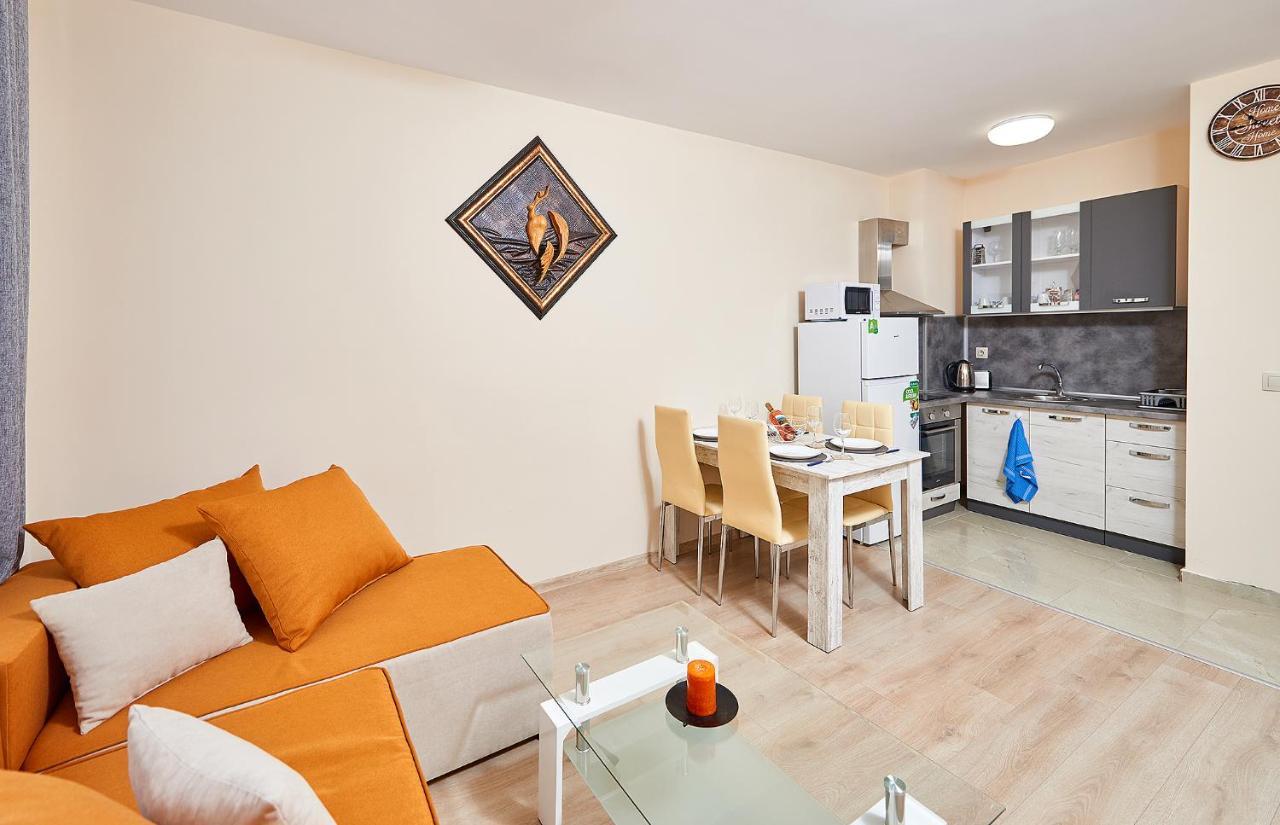 Art Apartments In Pomorie Ngoại thất bức ảnh